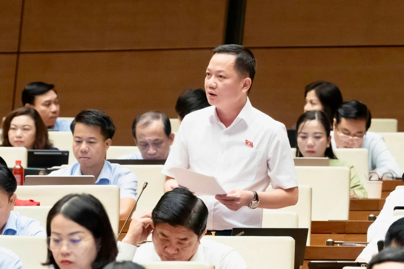 Đề nghị nghiêm cấm hành vi thao túng, thổi giá thị trường bất động sản Đề nghị nghiêm cấm hành vi thao túng, thổi giá thị trường bất động sản