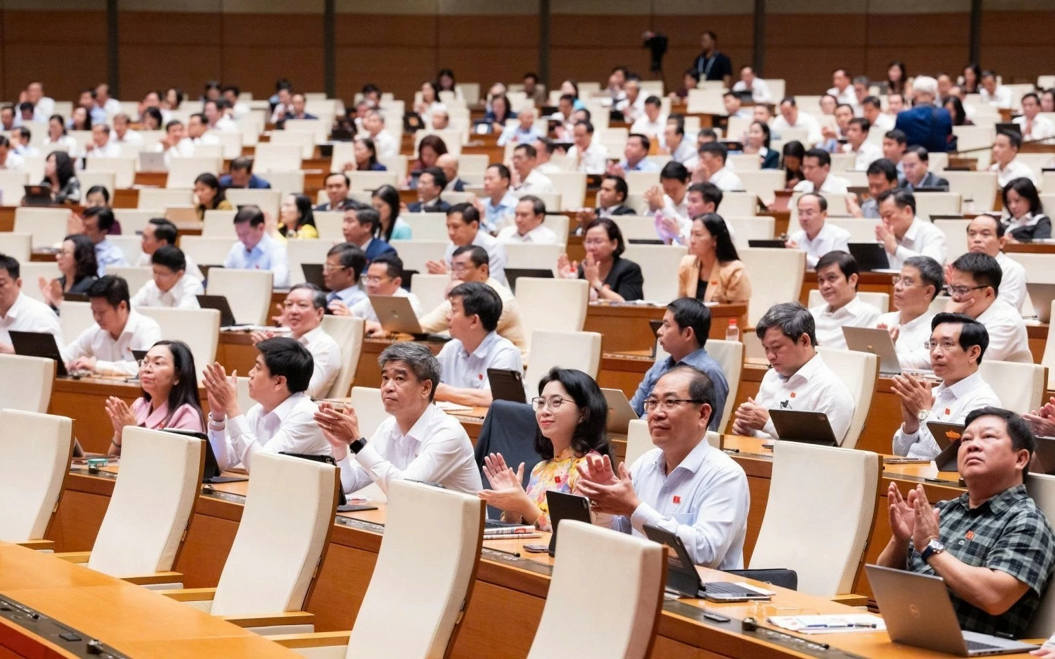thong qua co che dac thu thao go vuong mac cho cac du an apec 2027