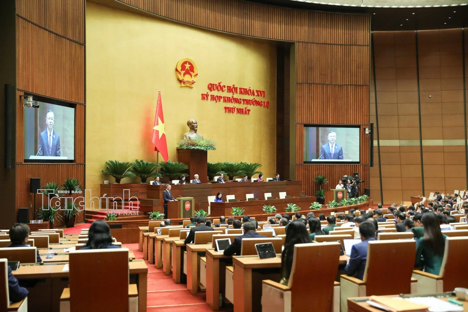 Ch&iacute;nh thức giảm thuế cho hơn 81% doanh nghiệp v&agrave; gần 100% hộ, c&aacute; nh&acirc;n kinh doanh