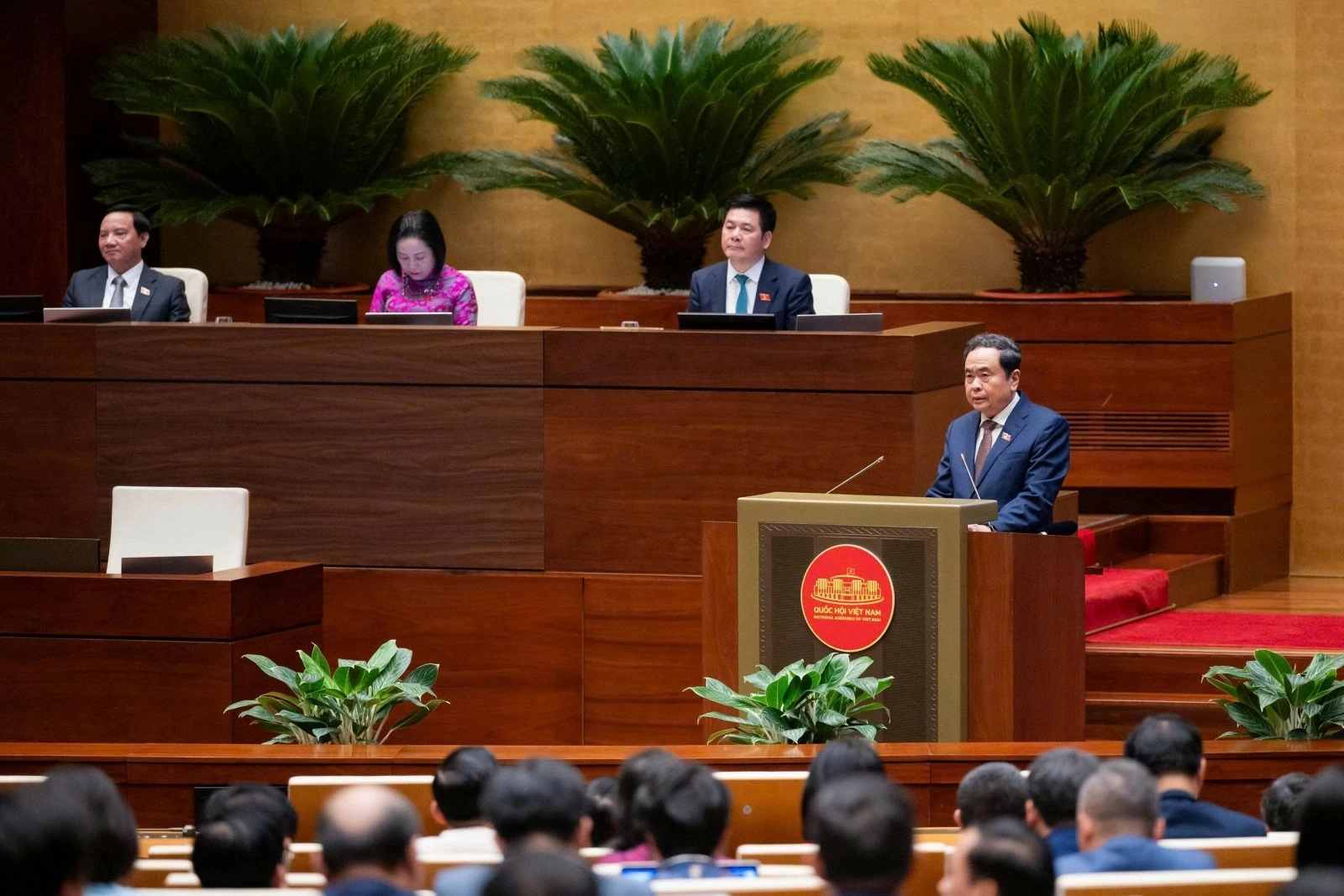 Chủ tịch Quốc hội: Không để người dân, doanh nghiệp phải chờ đợi Chủ tịch Quốc hội: Không để người dân, doanh nghiệp phải chờ đợi