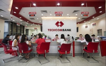 Hai “ông lớn” ngân hàng ngoại muốn mua 15% vốn Techcombank, room ngoại chỉ còn 2%