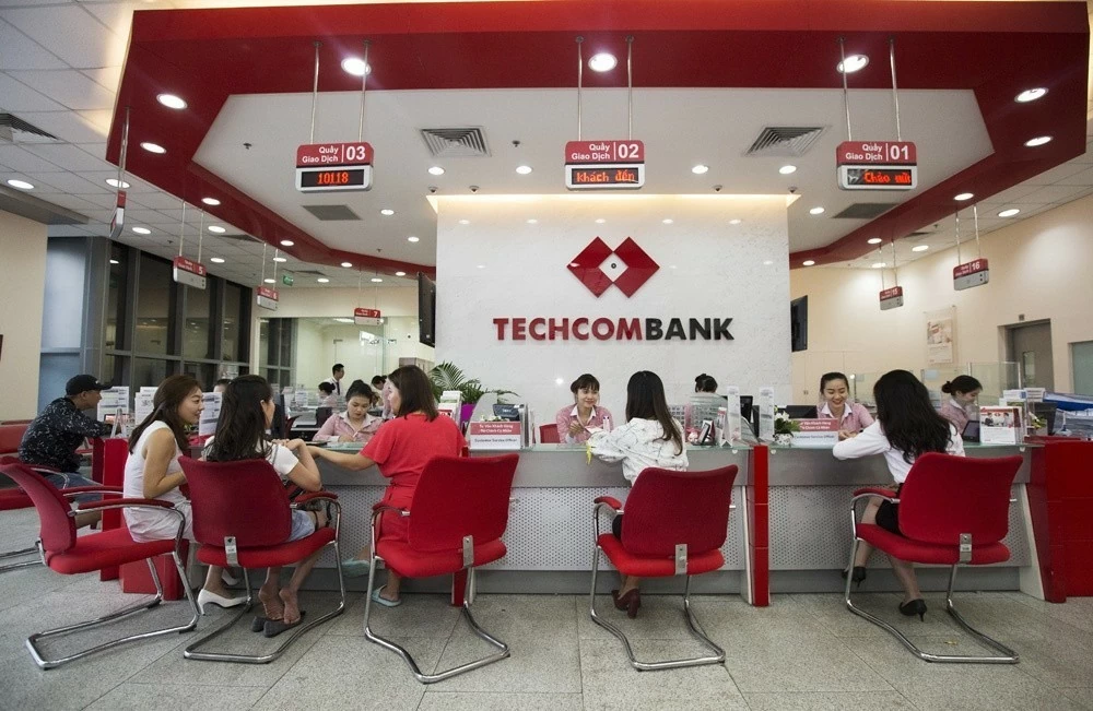 Hai “ông lớn” ngân hàng ngoại muốn mua 15% vốn Techcombank, room ngoại chỉ còn 2%