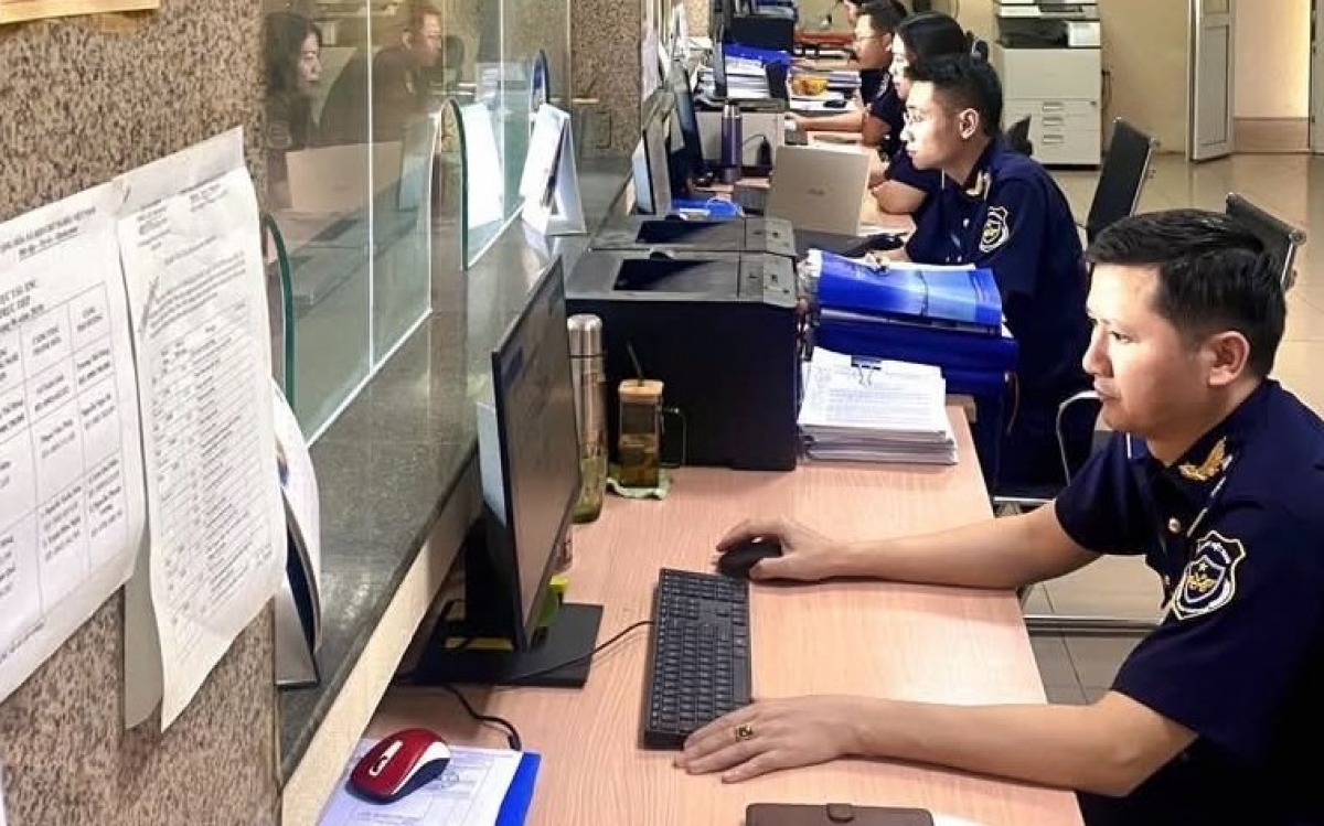 Hải quan giải thích thuế xuất khẩu 5% với “viên nén đen đã gia nhiệt”
