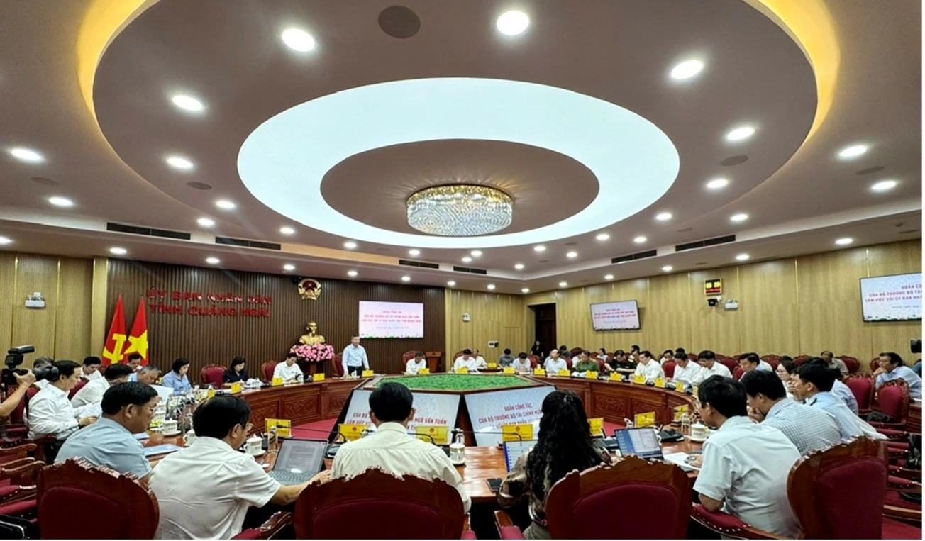 Tạo động lực đưa Quảng Ngãi trở thành trung tâm kinh tế biển năng động của quốc gia