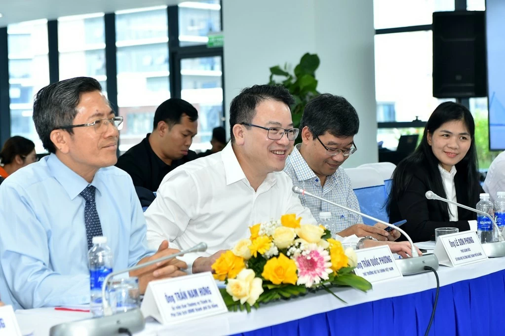 Mở không gian hợp tác Việt Nam - Lào trong chuyển đổi số, bán dẫn và AI Mở không gian hợp tác Việt Nam - Lào trong chuyển đổi số, bán dẫn và AI