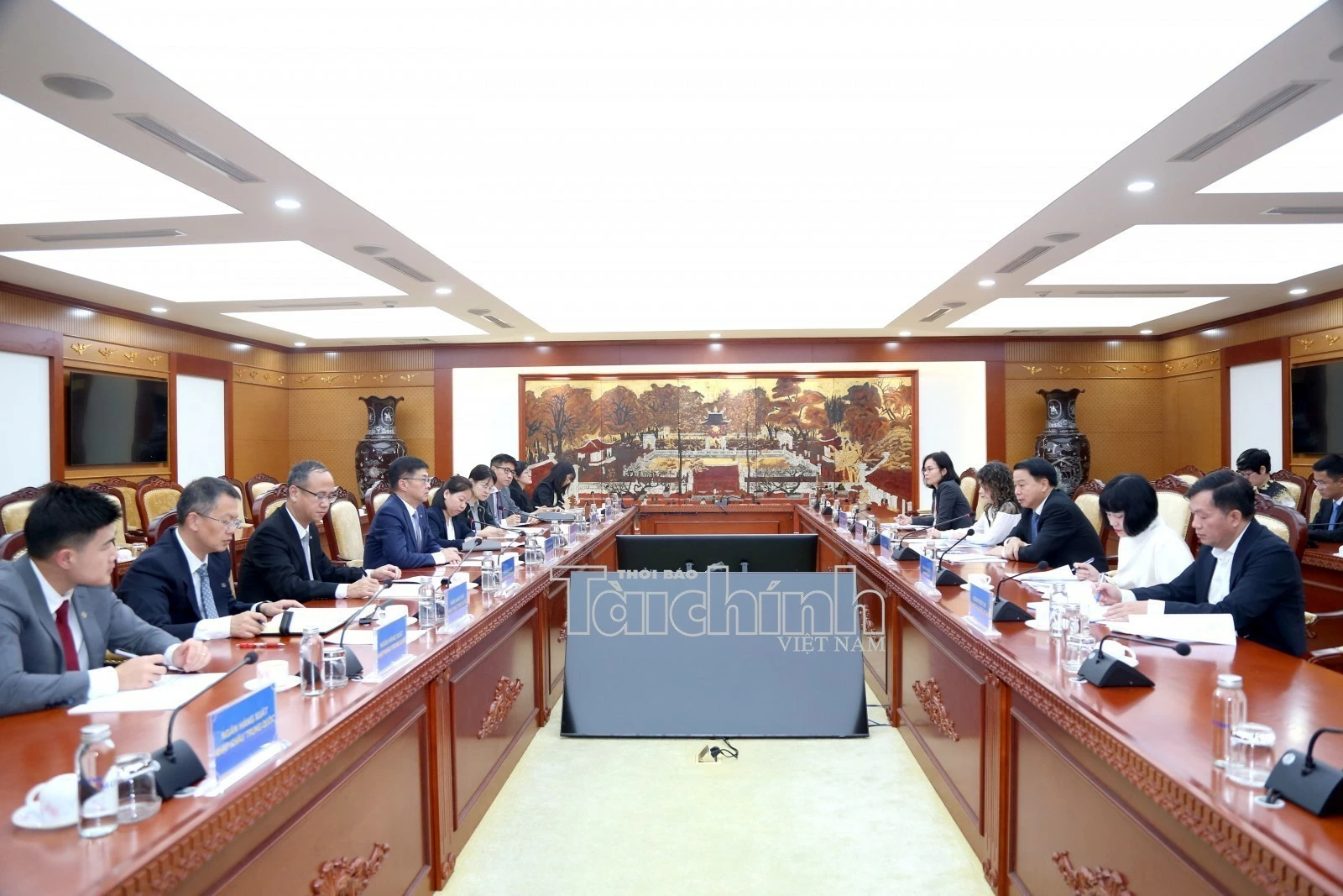 Bộ Tài chính làm việc với China Eximbank: Thúc đẩy thu xếp vốn cho dự án đường sắt Lào Cai - Hà Nội - Hải Phòng