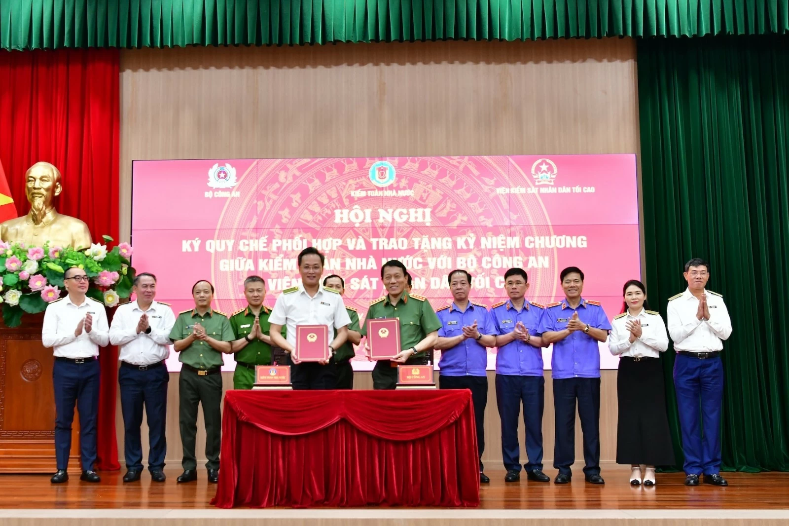 Kiểm toán nhà nước ký quy chế phối hợp với Bộ Công an và Viện Kiểm sát nhân dân tối cao Kiểm toán nhà nước ký quy chế phối hợp với Bộ Công an và Viện Kiểm sát nhân dân tối cao