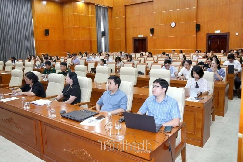 Số hóa dữ liệu nhà, đất dôi dư để thống nhất nguồn thông tin Số hóa dữ liệu nhà, đất dôi dư để thống nhất nguồn thông tin