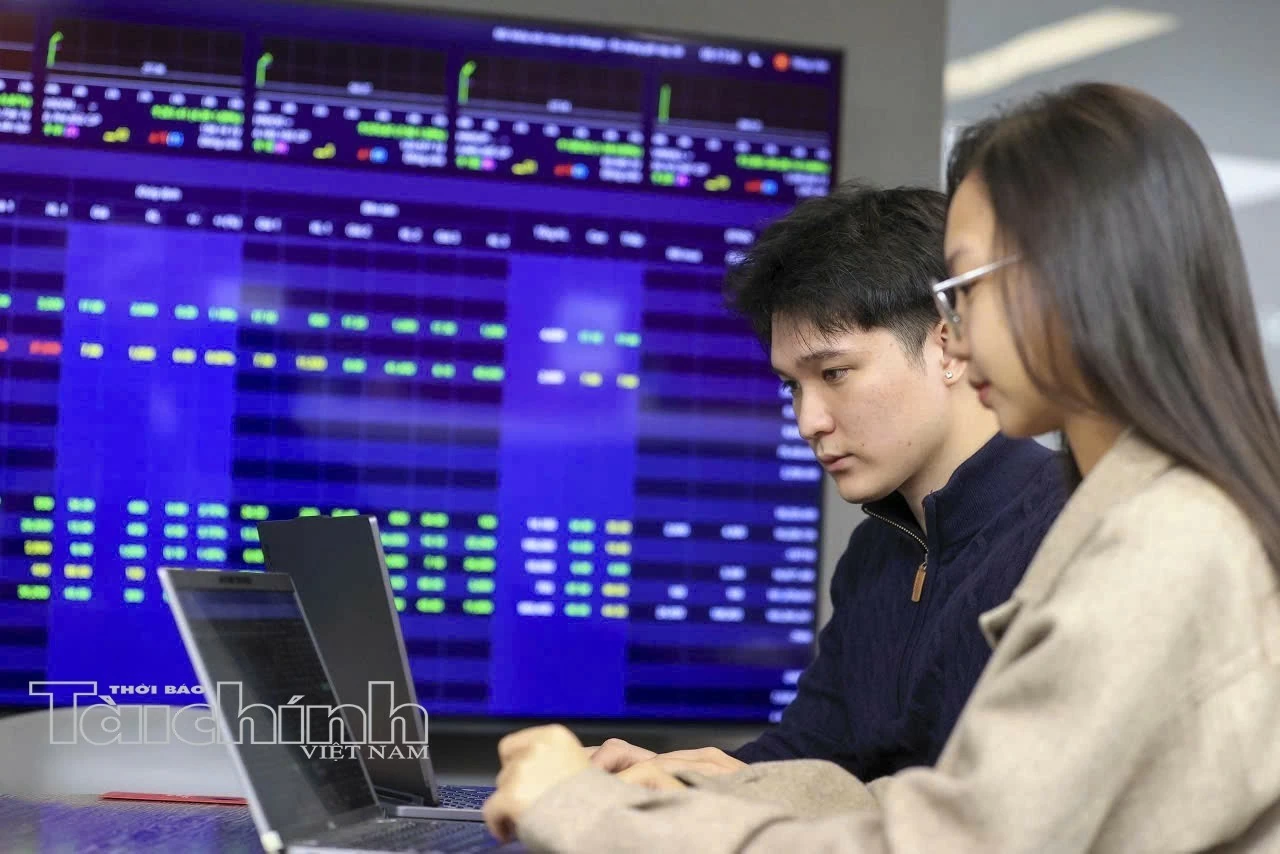 Chứng khoán ngày 28/8: VN-Index giữ nhịp tăng, tiến gần vùng kháng cự 1.850 điểm