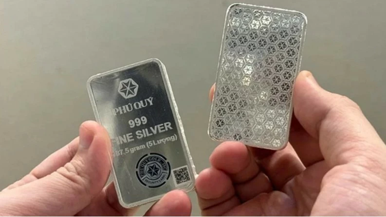 Ngày 31/8: Ngày 28/8: Giá bạc trong nước và thế giới tăng giảm trái chiều Ngày 31/8: Giá bạc trong nước và thế giới tăng giảm trái chiều