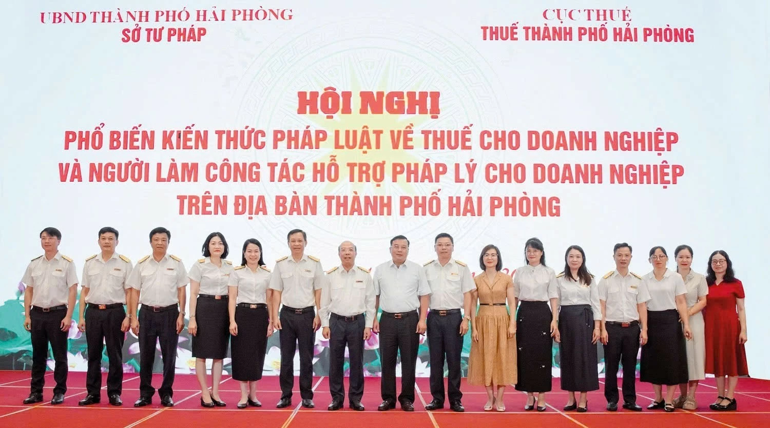 Đổi mới tuyên truyền, Thuế TP. Hải Phòng hỗ trợ hiệu quả người dân, doanh nghiệp Đổi mới tuyên truyền, Thuế TP. Hải Phòng hỗ trợ hiệu quả người dân, doanh nghiệp