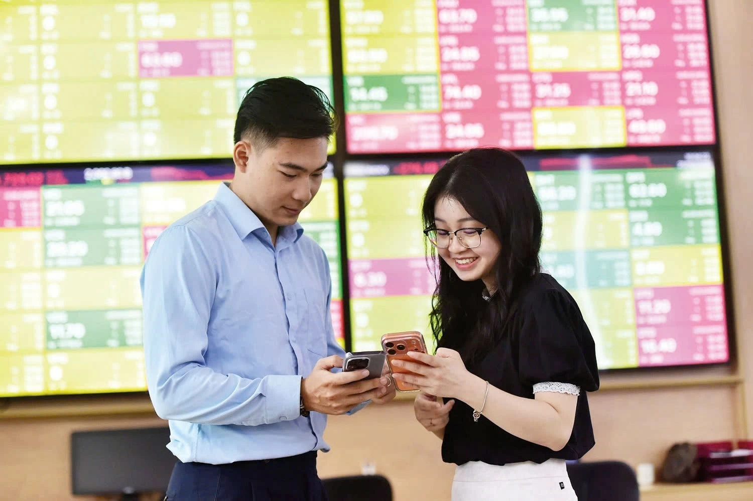 Thị trường chứng khoán mở rộng cửa đón dòng vốn mới Thị trường chứng khoán mở rộng cửa đón dòng vốn mới