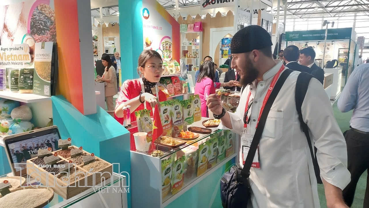 TP. Hồ Chí Minh đẩy mạnh AI và mở rộng thị trường ngách để hướng tới quy mô kinh tế 200 tỷ USD TP. Hồ Chí Minh đẩy mạnh AI và mở rộng thị trường ngách để hướng tới quy mô kinh tế 200 tỷ USD