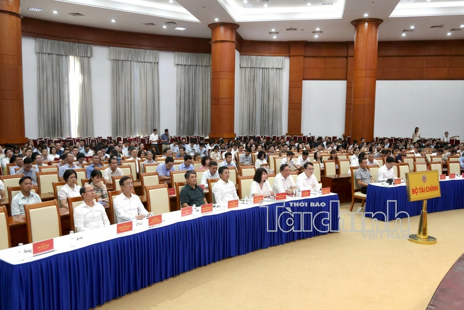 Đảng bộ Bộ Tài chính nghiên cứu, học tập, quán triệt và triển khai thực hiện một số Nghị quyết, Chỉ thị của Bộ Chính trị Đảng bộ Bộ Tài chính nghiên cứu, học tập, quán triệt và triển khai thực hiện một số Nghị quyết, Chỉ thị của Bộ Chính trị