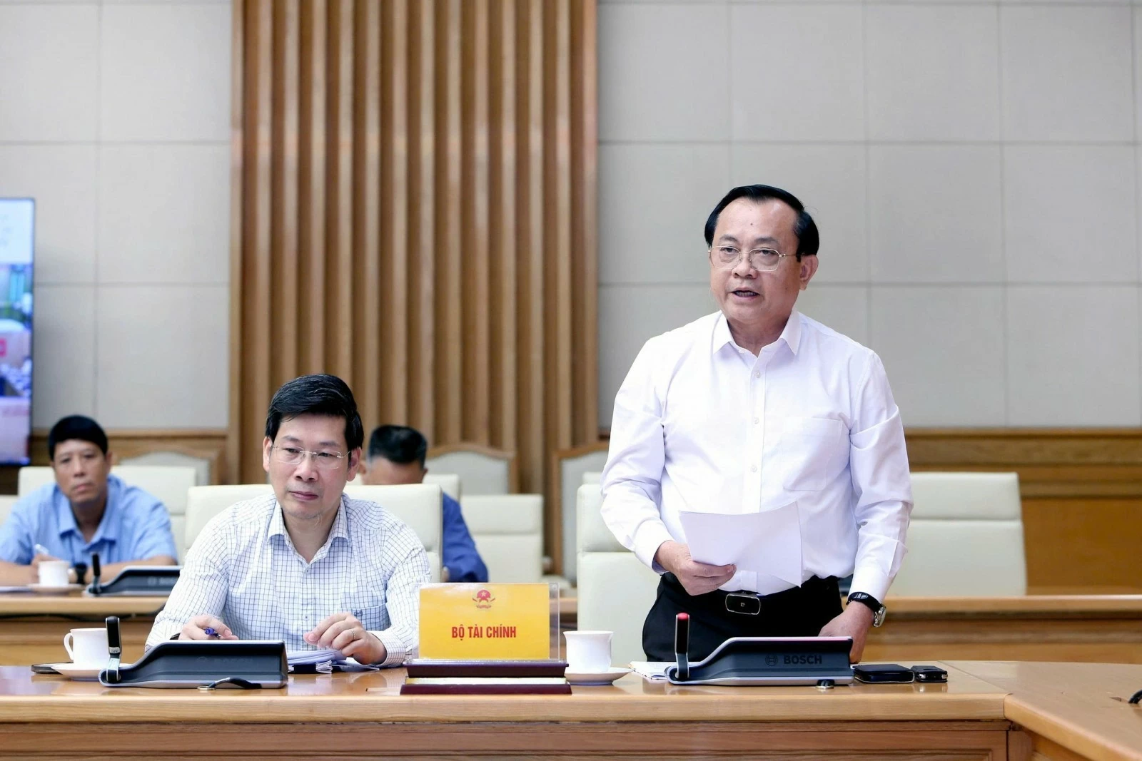 Điều hành giá 8 tháng: Giữ ổn định mặt bằng giá trước nhiều sức ép Điều hành giá 8 tháng: Giữ ổn định mặt bằng giá trước nhiều sức ép