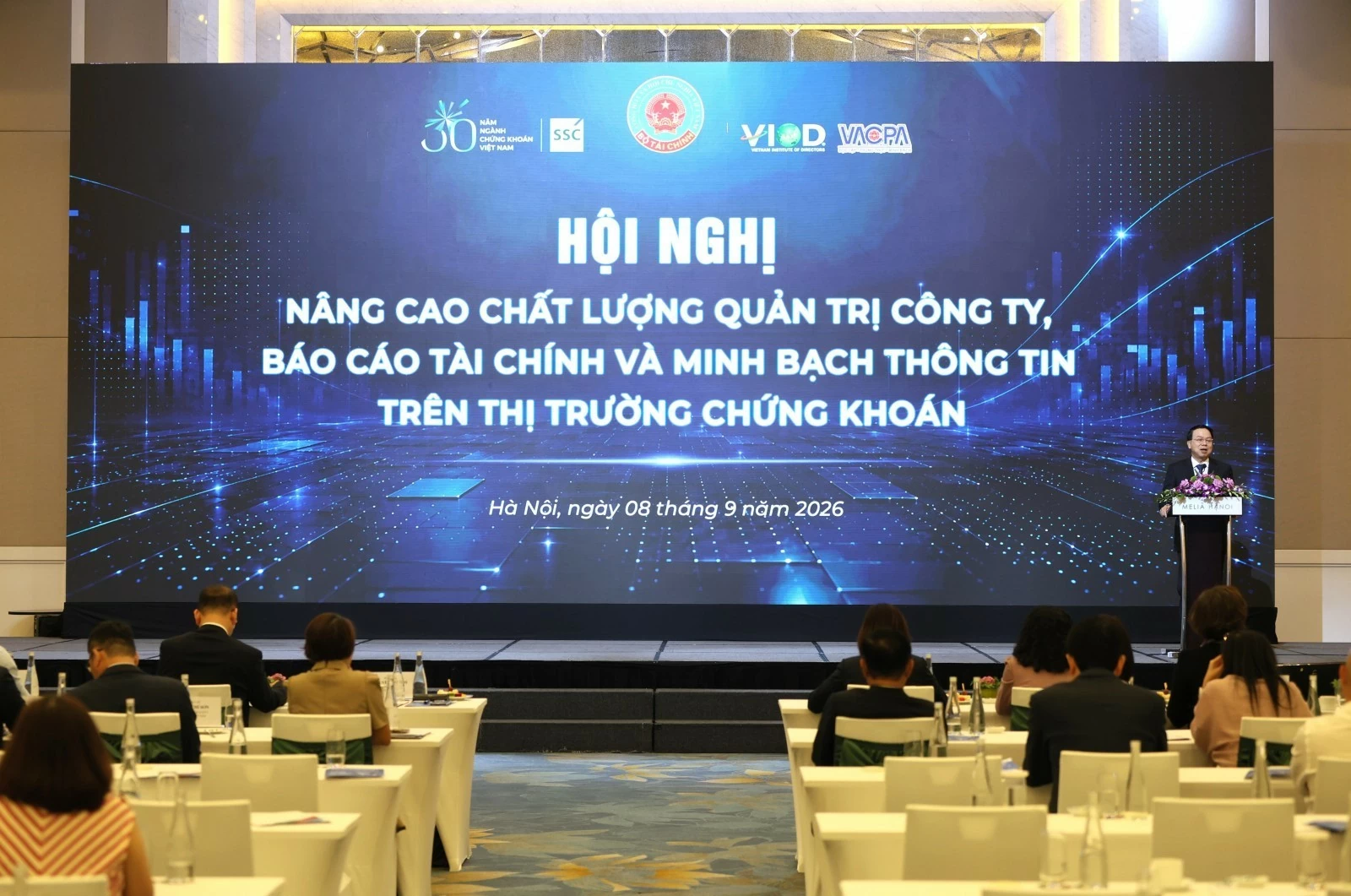 Nâng chất quản trị, tạo nền tảng cho thị trường chứng khoán phát triển bền vững