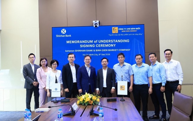 Shinhan hợp tác cùng Công ty Quản lý và Kinh doanh chợ Bình Điền, mở rộng giải pháp tài chính cho thương nhân