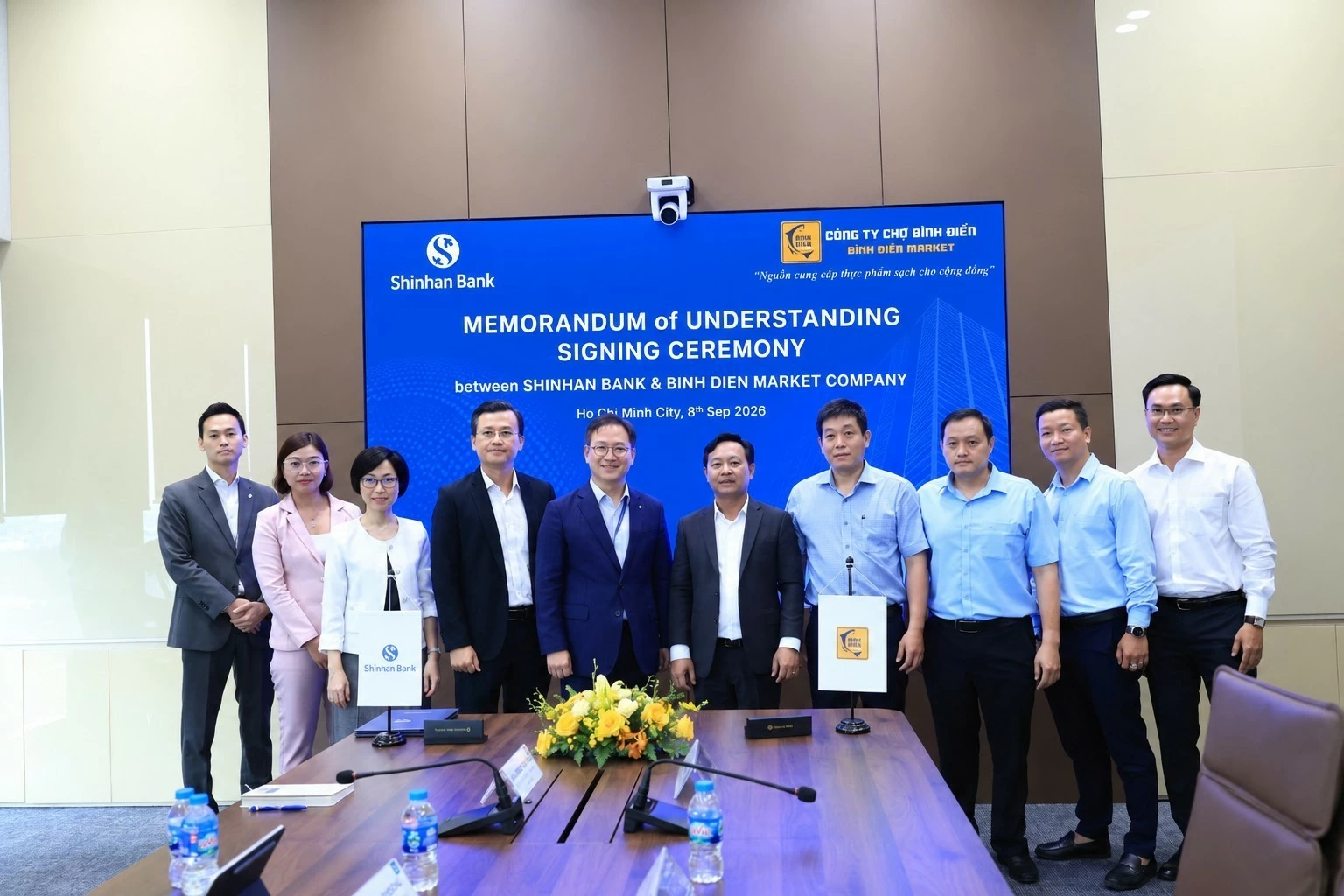 Shinhan hợp tác cùng Công ty Quản lý và Kinh doanh chợ Bình Điền, mở rộng giải pháp tài chính cho thương nhân Shinhan hợp tác cùng Công ty Quản lý và Kinh doanh chợ Bình Điền, mở rộng giải pháp tài chính cho thương nhân