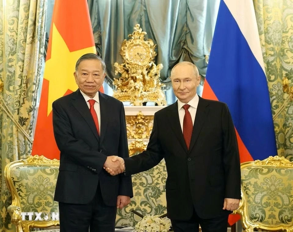 Tổng thống Nga Putin chủ trì Lễ đón Tổng Bí thư, Chủ tịch nước Tô Lâm cùng Phu nhân