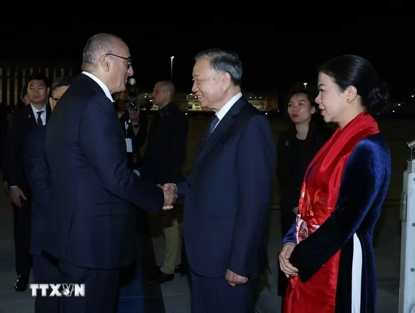 Tổng Bí thư, Chủ tịch nước Tô Lâm bắt đầu thăm chính thức Cộng hòa Pháp và dự Hội nghị Thượng đỉnh Không gian vũ trụ tại Paris Tổng Bí thư, Chủ tịch nước Tô Lâm bắt đầu thăm chính thức Cộng hòa Pháp và dự Hội nghị Thượng đỉnh Không gian vũ trụ tại Paris
