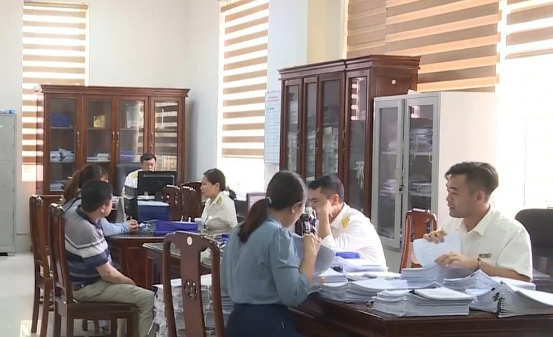 Thuế tỉnh Thanh Hóa thu ngân sách 8 tháng đạt 25.697 tỷ đồng Thuế tỉnh Thanh Hóa thu ngân sách 8 tháng đạt 25.697 tỷ đồng