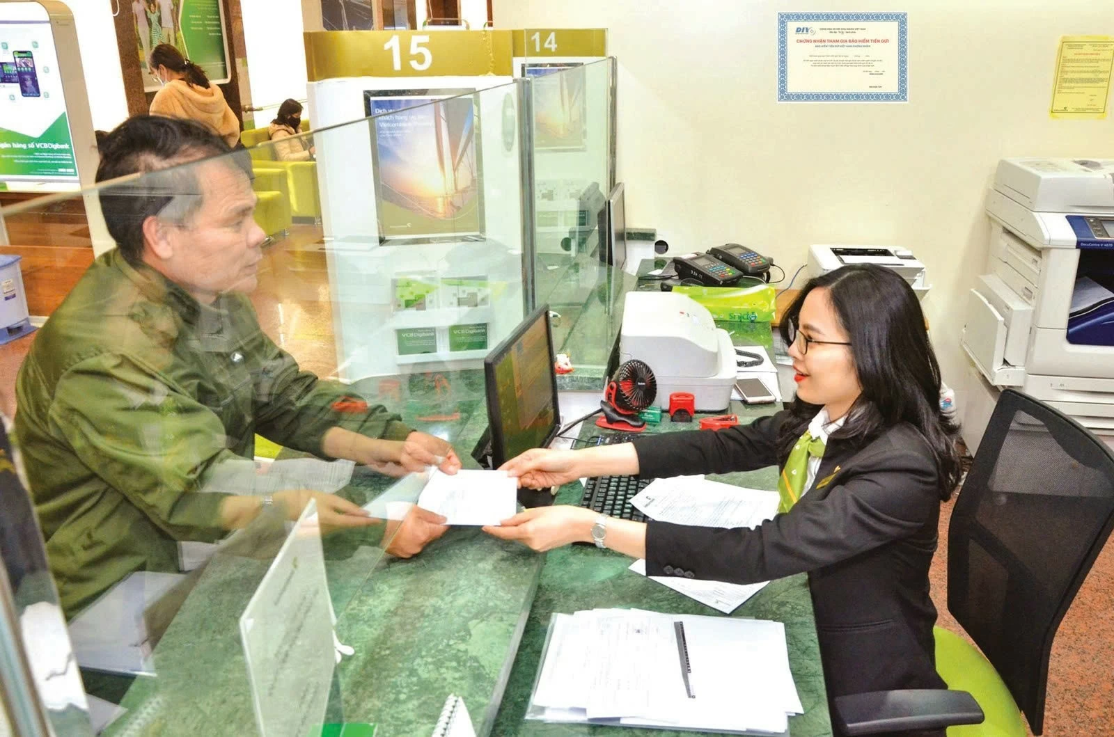 Gửi tiết kiệm an tâm hơn khi hiểu đúng về bảo hiểm tiền gửi