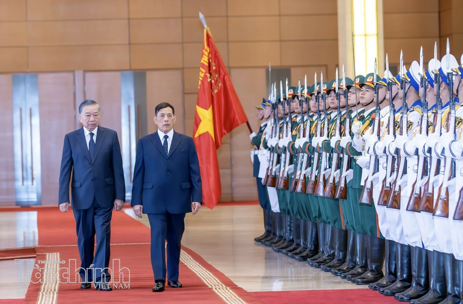 Lễ đón chính thức Nhà vua và hoàng hậu Thái Lan thăm cấp Nhà nước tới Việt Nam