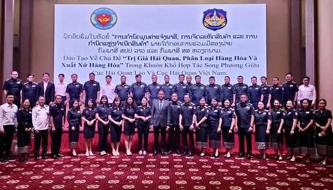 Hải quan Việt Nam - Lào tăng cường hợp tác về phân loại, trị giá và xuất xứ Hải quan Việt Nam - Lào tăng cường hợp tác về phân loại, trị giá và xuất xứ