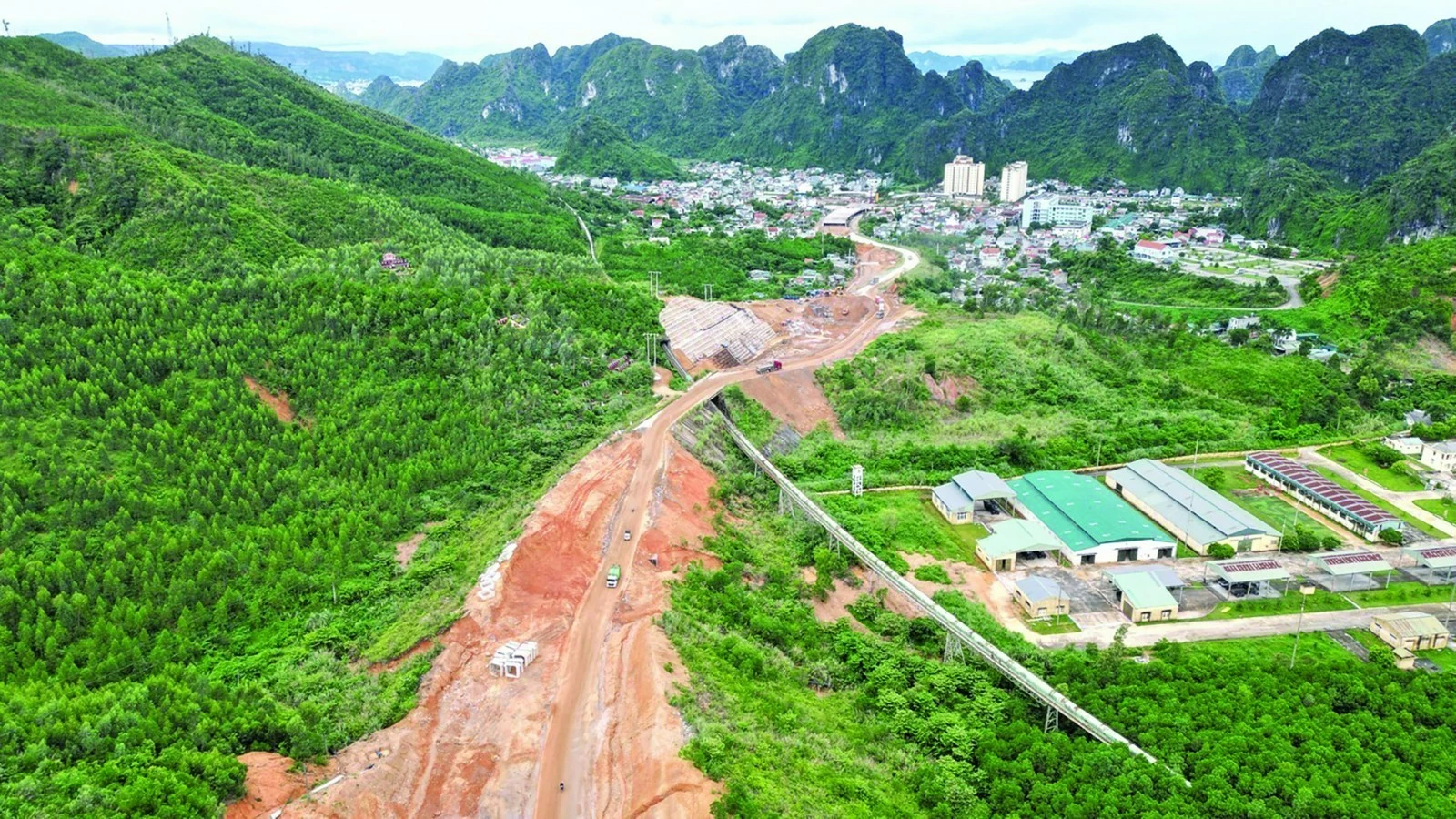 Đầu tư công mở đường, khơi thông nguồn lực