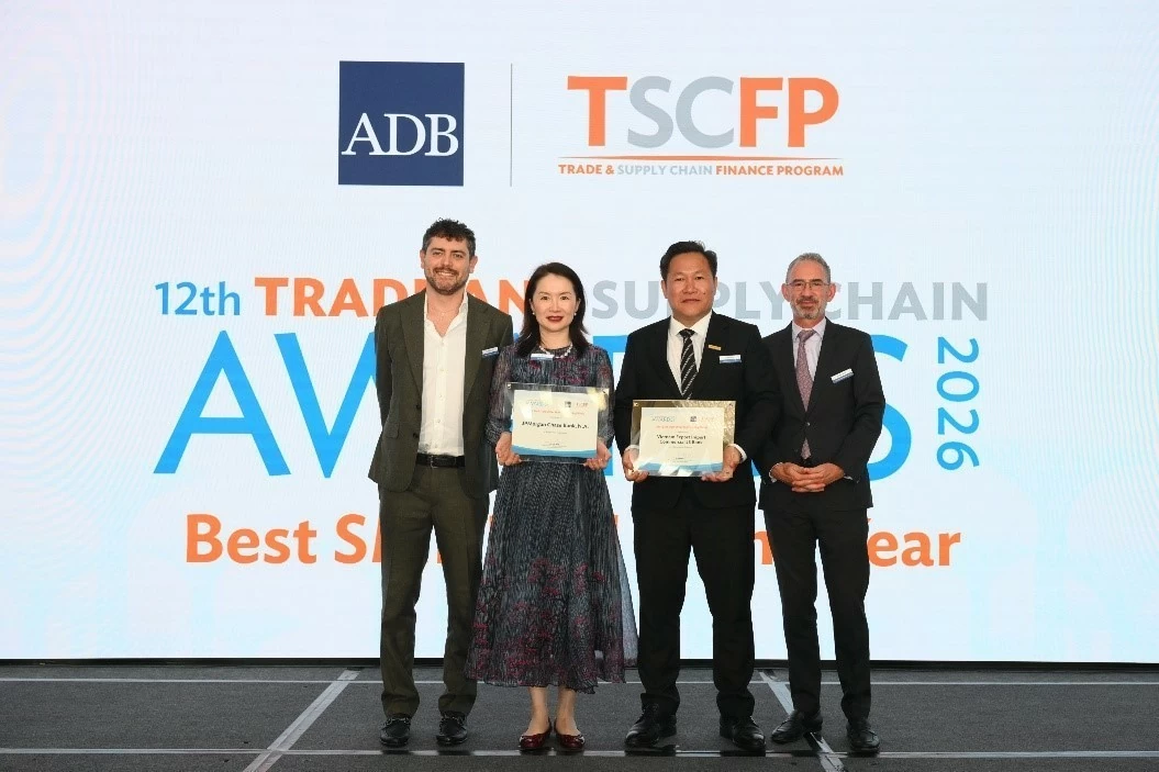 ADB vinh danh giao dịch tài trợ thương mại của Eximbank ADB vinh danh giao dịch tài trợ thương mại của Eximbank