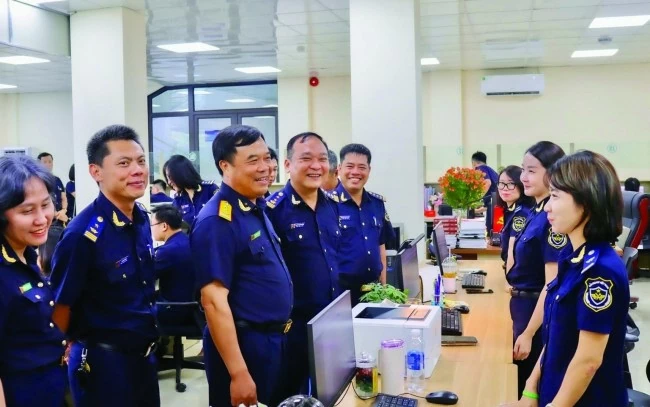 giam thoi gian tao thuan loi tu mo hinh thong quan tap trung