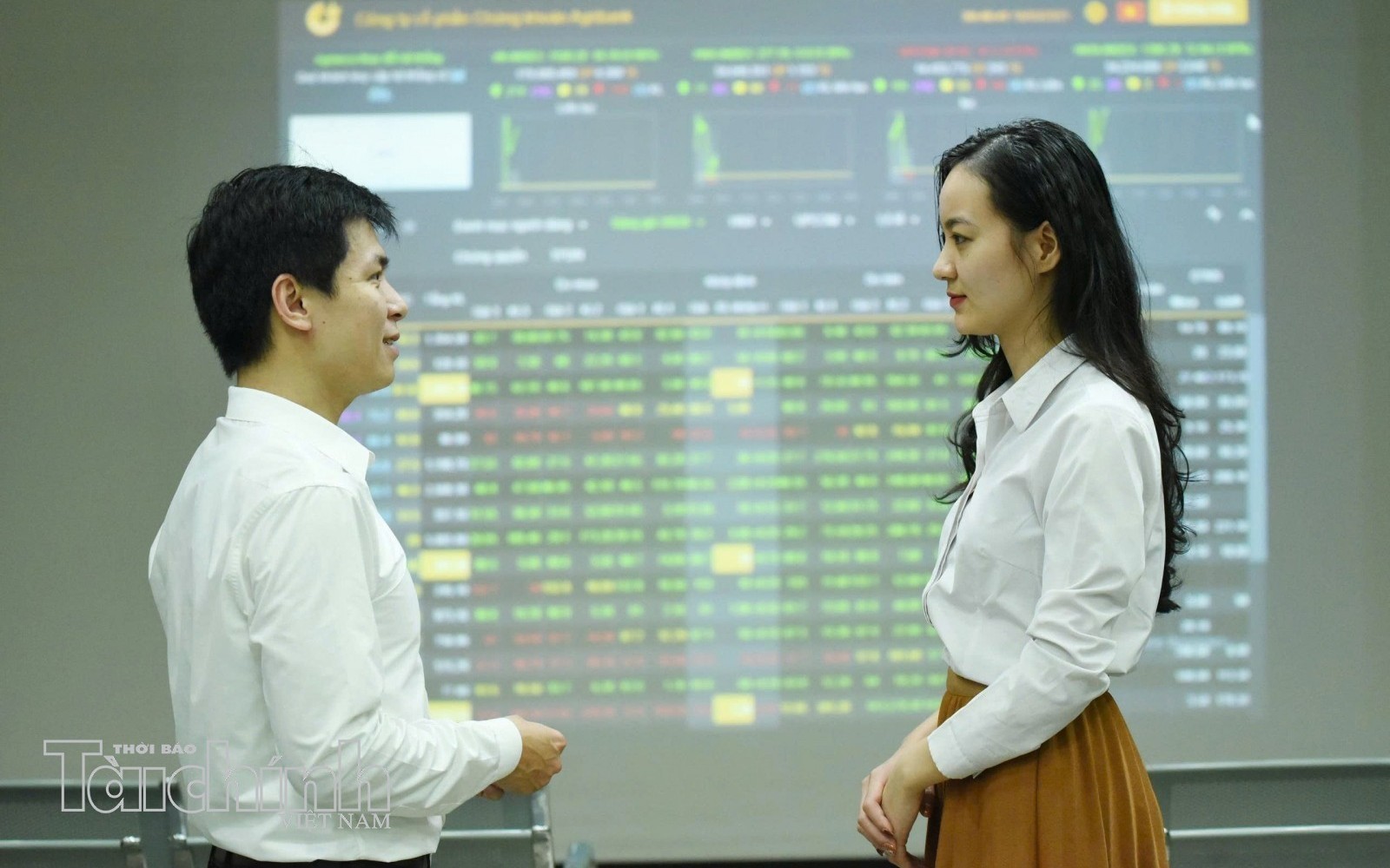 Nâng hạng mở dư địa thu hút vốn nhưng lợi nhuận quyết định đường dài