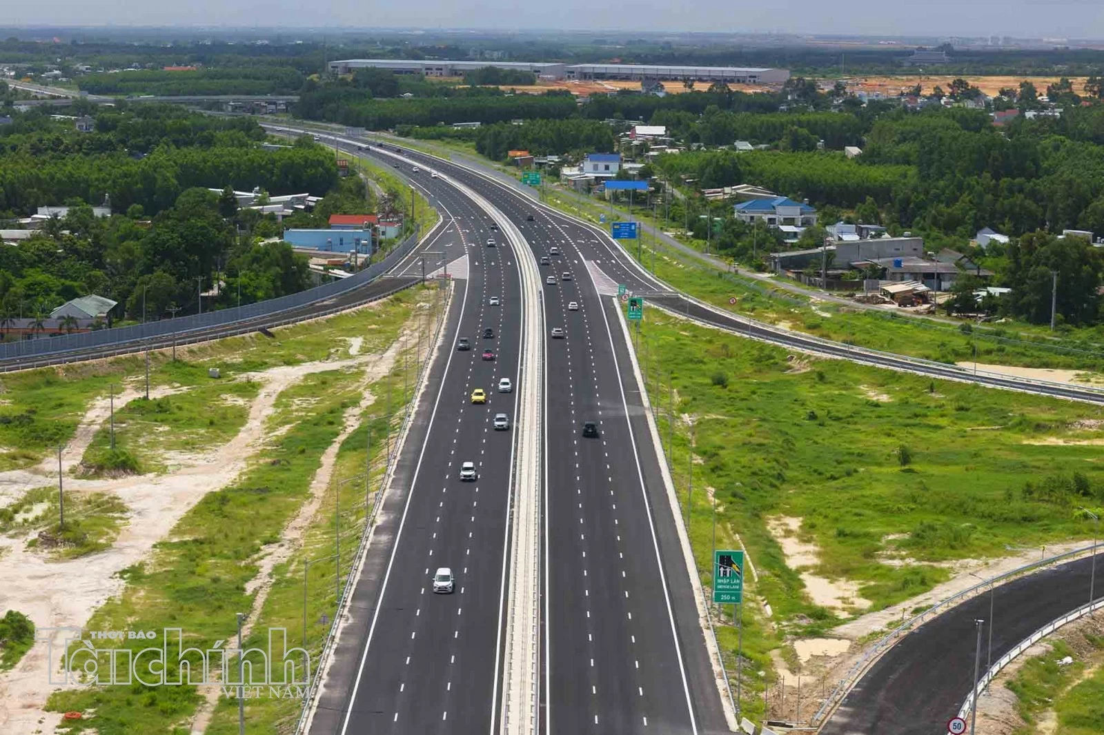 Khi hạ tầng mở đường, giá trị thực trở thành “chìa khóa” của bất động sản Khi hạ tầng mở đường, giá trị thực trở thành “chìa khóa” của bất động sản