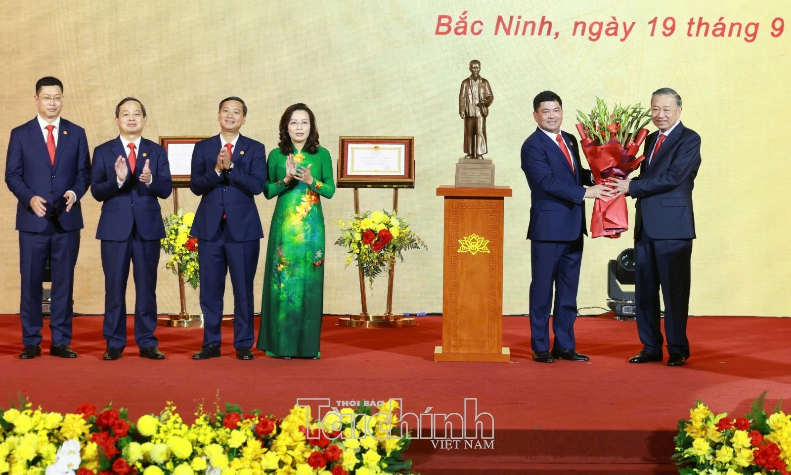 Tổng Bí thư, Chủ tịch nước Tô Lâm: Xây dựng Bắc Ninh trở thành đô thị hiện đại nhưng vẫn đậm đà hồn cốt văn hóa Kinh Bắc