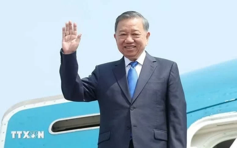 tong bi thu chu tich nuoc to lam len duong du phien thao luan cap cao dai hoi dong lien hop quoc khoa 81 tai hoa ky va tham cap nha nuoc toi canada