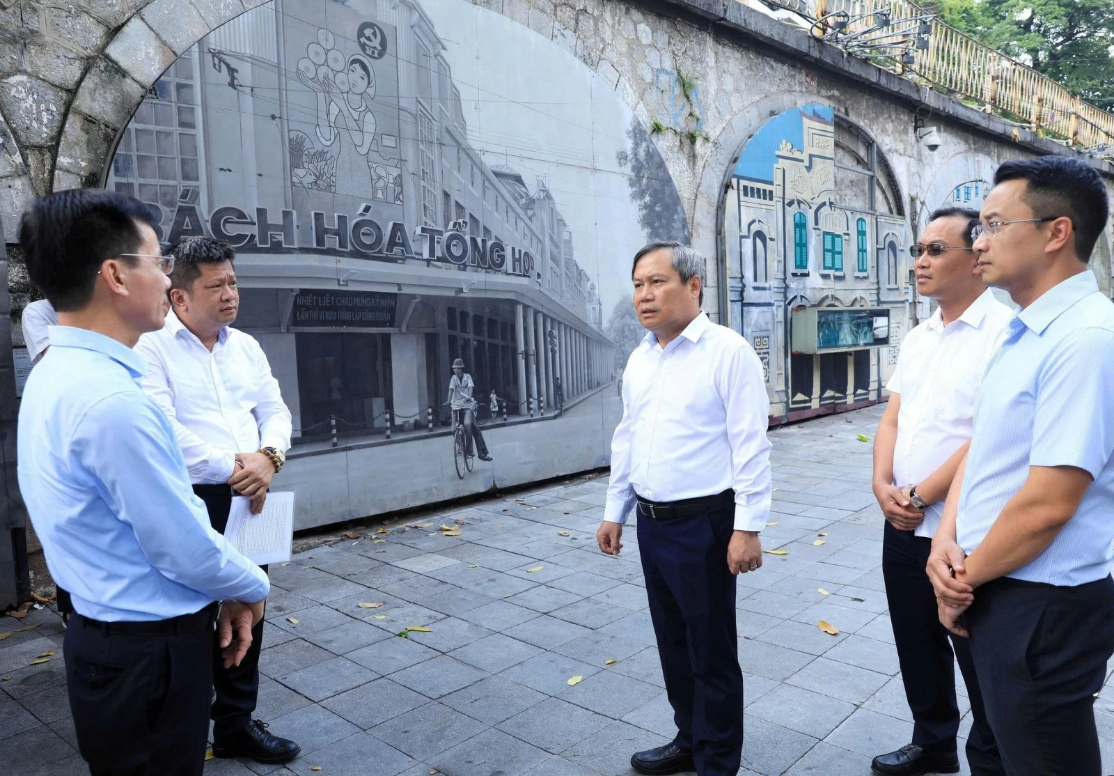 Hà Nội siết tiến độ dự án, không để “có mặt bằng, nhà thầu vẫn chậm” Hà Nội siết tiến độ dự án, không để “có mặt bằng, nhà thầu vẫn chậm”