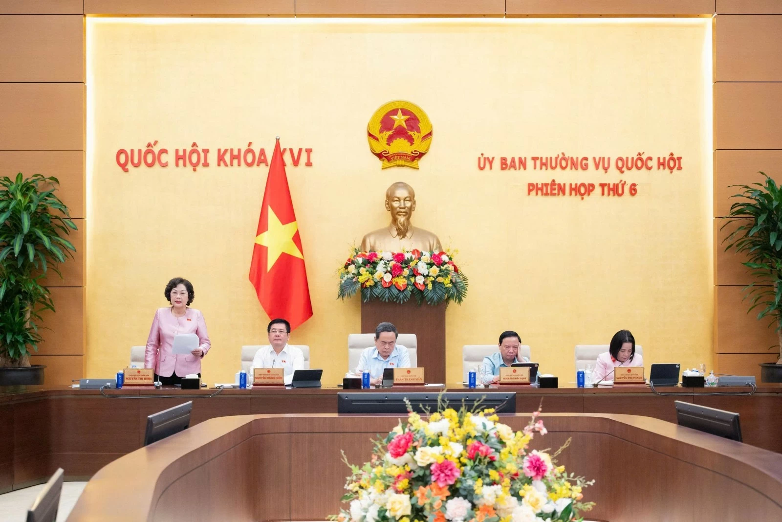Xây dựng luật chuyên ngành về giao dịch hàng hoá phái sinh Xây dựng luật chuyên ngành về giao dịch hàng hoá phái sinh
