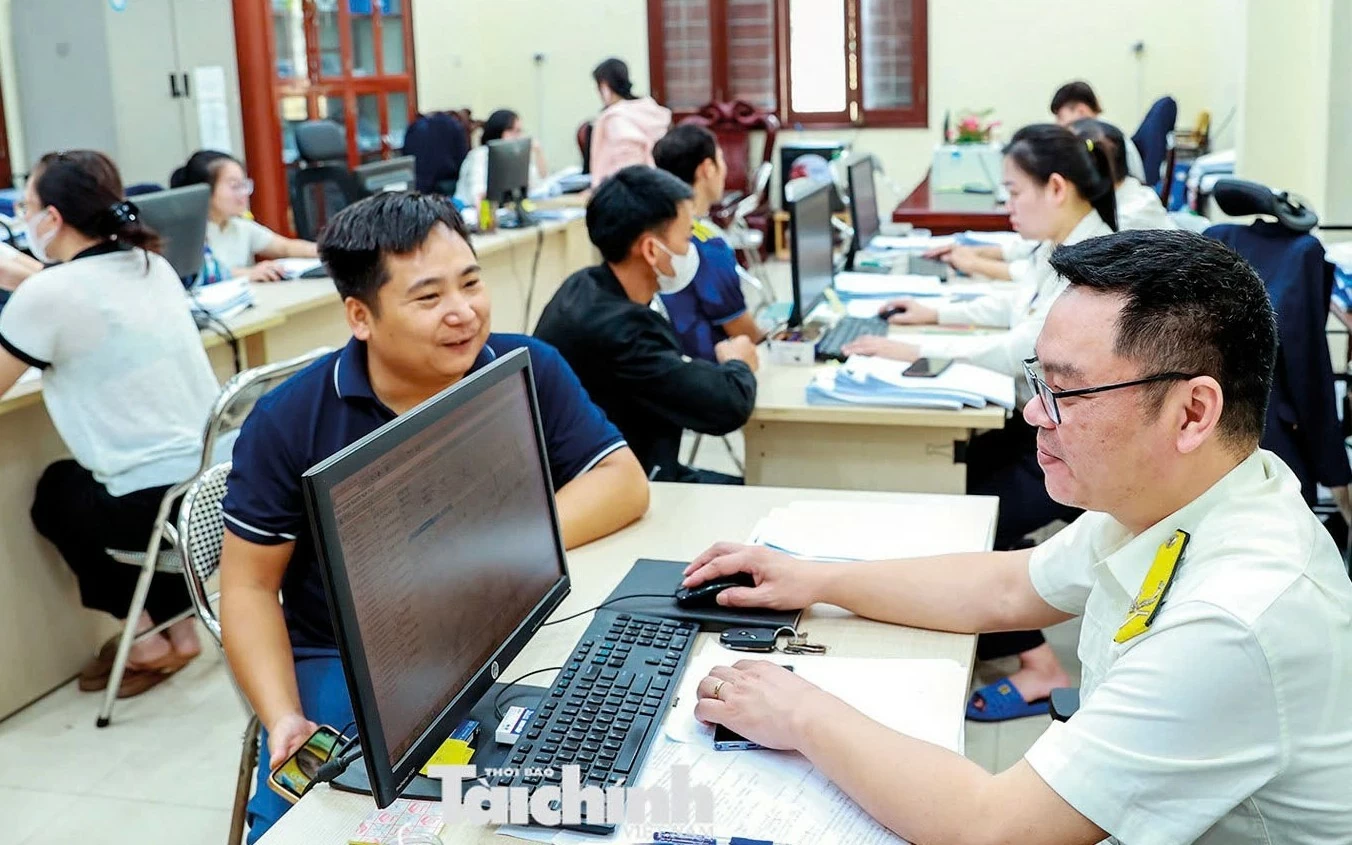 hoan thue tu dong go nut that dong von cho doanh nghiep