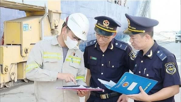 Lấy &yacute; kiến doanh nghiệp để ho&agrave;n thiện c&aacute;c văn bản hướng dẫn thi h&agrave;nh Luật Hải quan