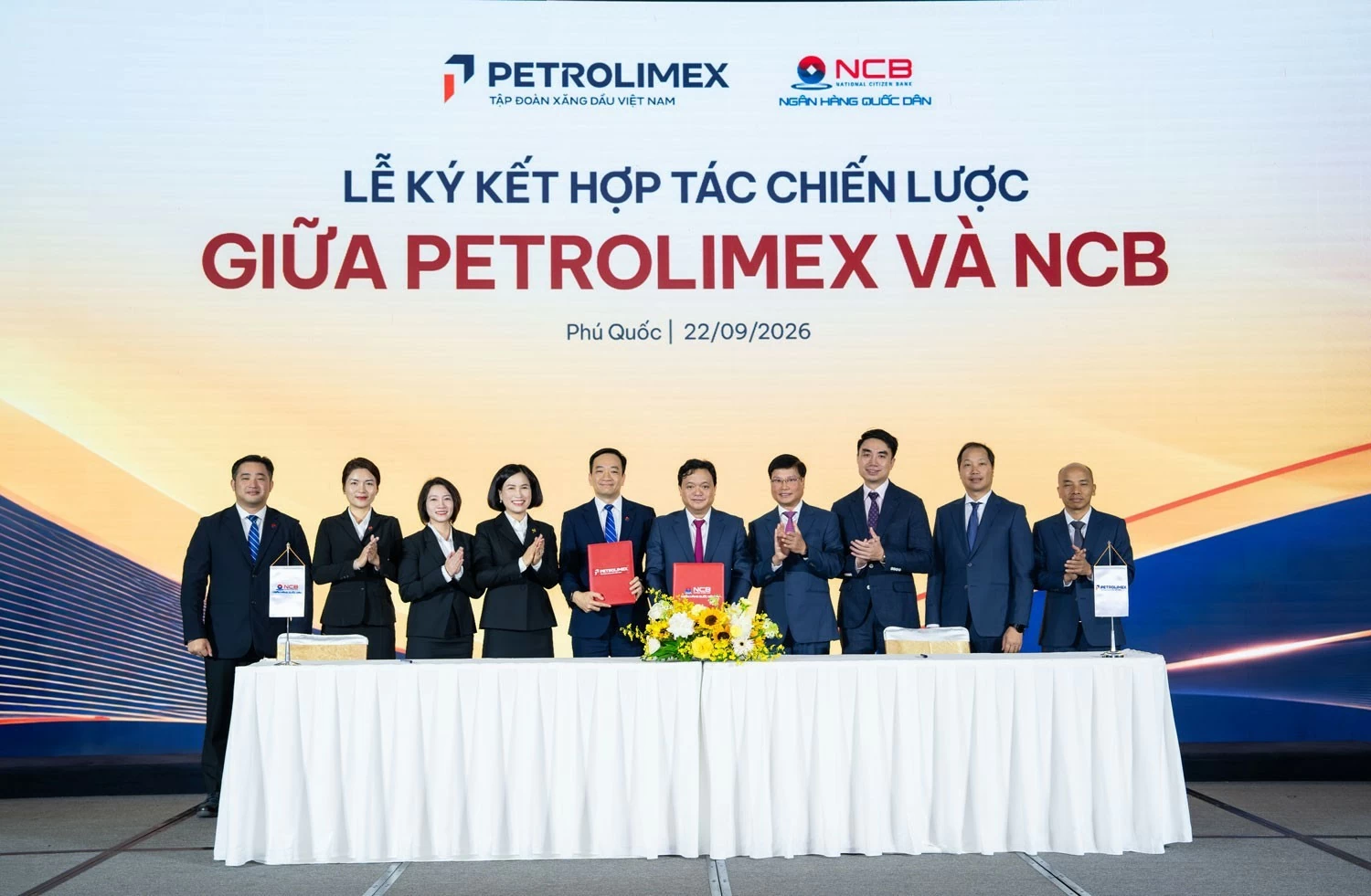 Ngân hàng NCB và Petrolimex hợp tác chiến lược, kết nối hiệu quả hệ sinh thái năng lượng và tài chính