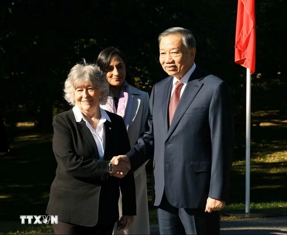 Lễ đón Tổng Bí thư, Chủ tịch nước Tô Lâm thăm cấp Nhà nước tới Canada Lễ đón Tổng Bí thư, Chủ tịch nước Tô Lâm thăm cấp Nhà nước tới Canada