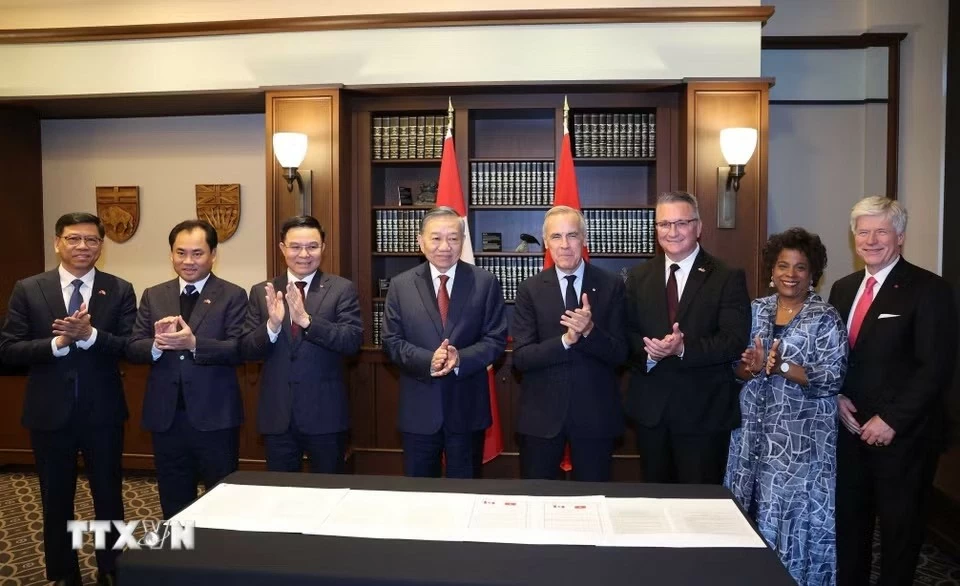 Tổng Bí thư, Chủ tịch nước Tô Lâm hội đàm với Thủ tướng Canada Mark Carney