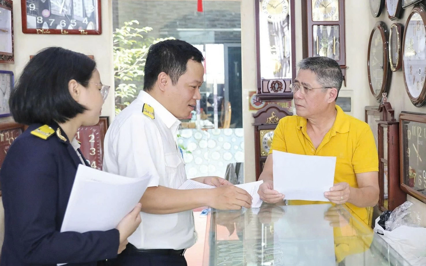 giam thue tang tuan hoan giao thuong va thuc day tang truong