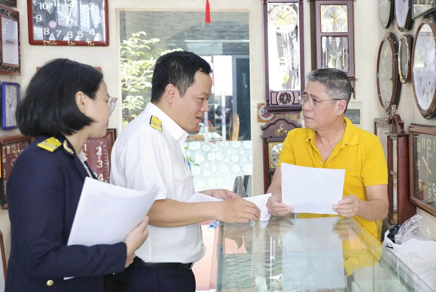Giảm thuế, tăng tuần hoàn giao thương và thúc đẩy tăng trưởng Giảm thuế, tăng tuần hoàn giao thương và thúc đẩy tăng trưởng