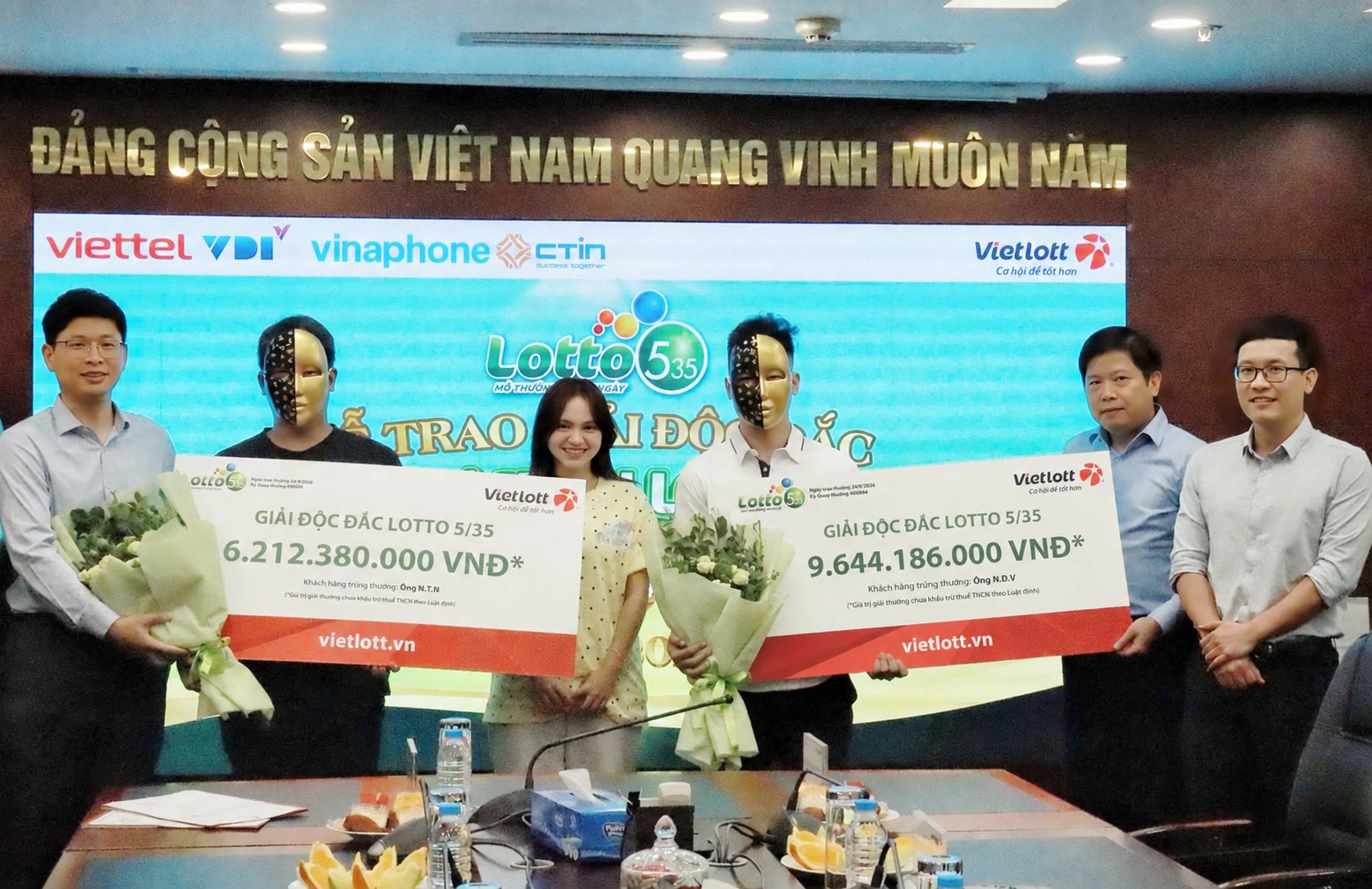 Gen Z tại Hà Nội và Vĩnh Long trúng độc đắc hàng tỷ đồng của xổ số quay nhanh Lotto 5/35 Gen Z tại Hà Nội và Vĩnh Long trúng độc đắc hàng tỷ đồng của xổ số quay nhanh Lotto 5/35