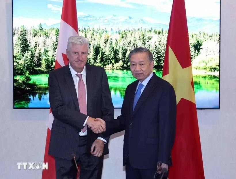 Tổng Bí thư, Chủ tịch nước Tô Lâm tiếp một số doanh nghiệp, tập đoàn tại Canada Tổng Bí thư, Chủ tịch nước Tô Lâm tiếp một số doanh nghiệp, tập đoàn tại Canada