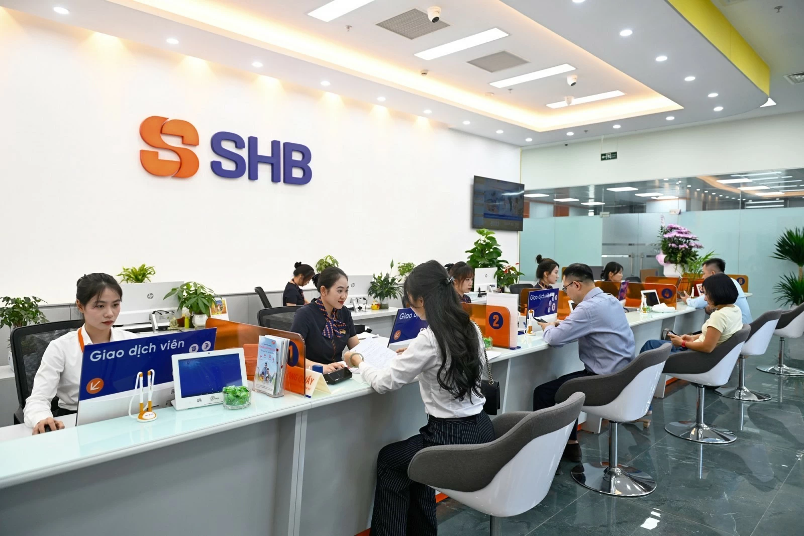 SHB cung cấp giải pháp tài chính toàn diện cho doanh nghiệp xuất nhập khẩu SHB cung cấp giải pháp tài chính toàn diện cho doanh nghiệp xuất nhập khẩu