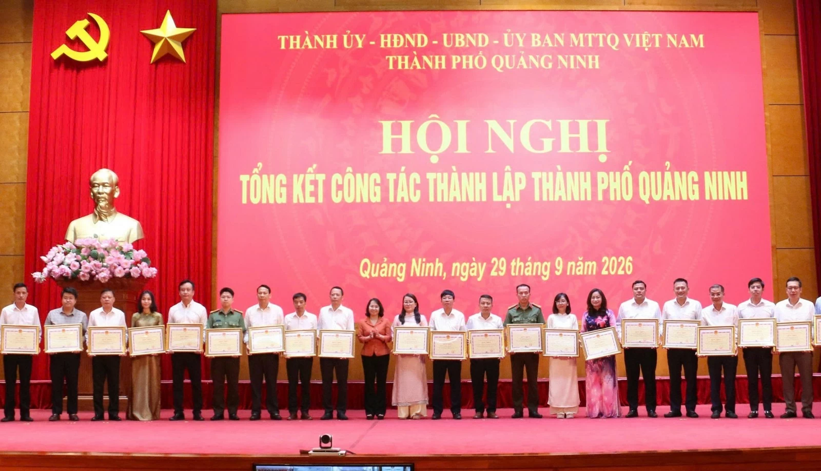 Sau dấu mốc lịch sử, Quảng Ninh tập trung kiến tạo nền kinh tế giá trị cao Sau dấu mốc lịch sử, Quảng Ninh tập trung kiến tạo nền kinh tế giá trị cao