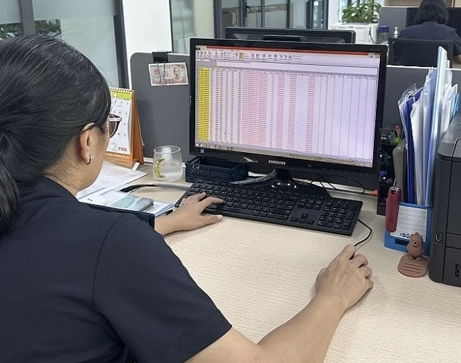 Hải quan Hải Dương cưỡng chế 2 doanh nghiệp nợ hơn 43 tỷ đồng tiền thuế Hải quan Hải Dương cưỡng chế 2 doanh nghiệp nợ hơn 43 tỷ đồng tiền thuế