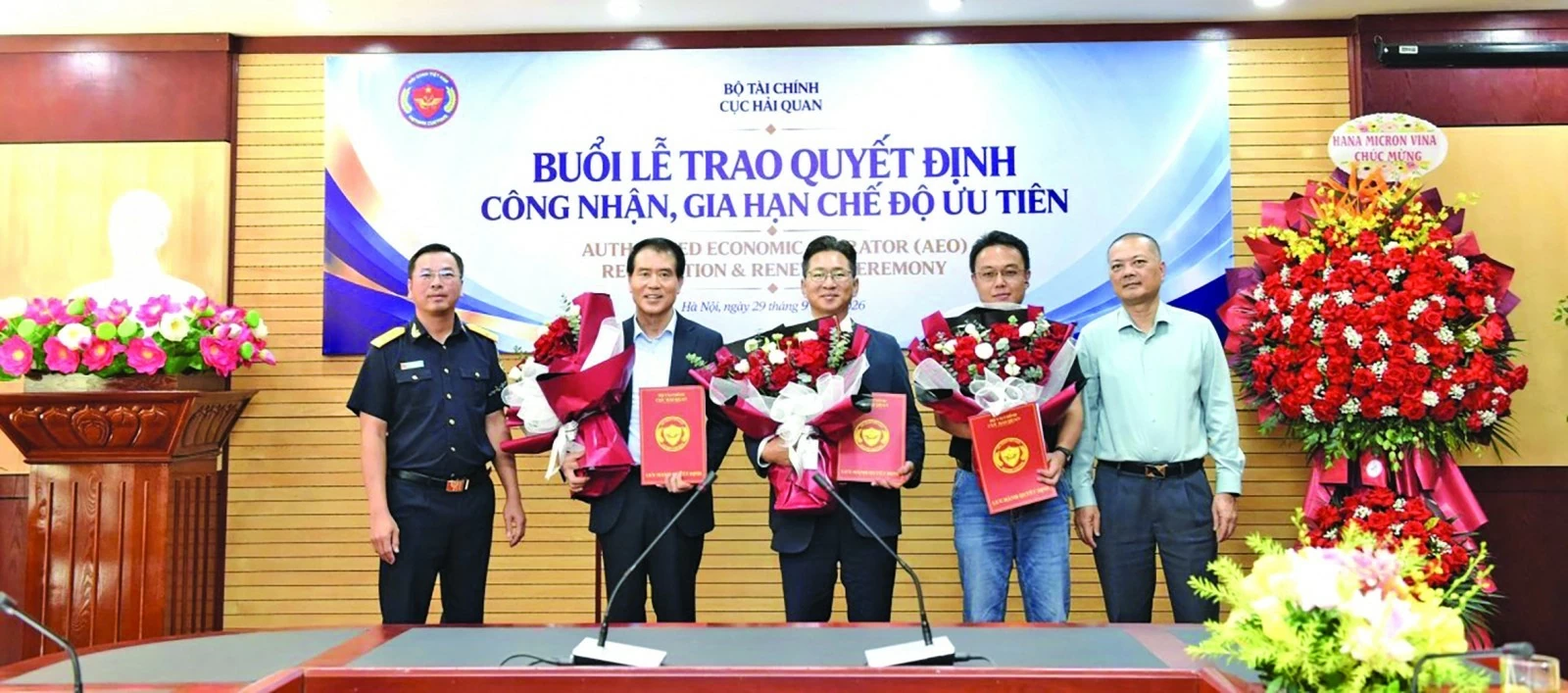 Chương trình Doanh nghiệp ưu tiên Việt Nam: Tối ưu nguồn lực,thúc đẩy xuất nhập khẩu Chương trình Doanh nghiệp ưu tiên Việt Nam: Tối ưu nguồn lực,thúc đẩy xuất nhập khẩu